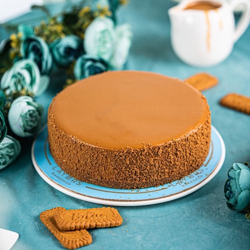 LOTUS THREE MILK CAKE